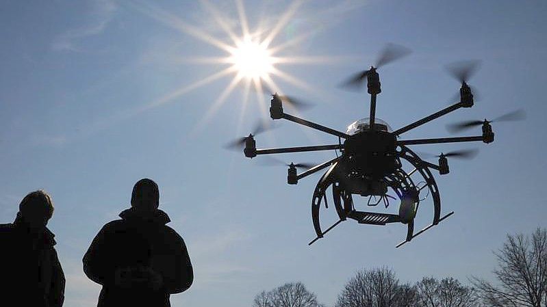 Hessen will künftig Drohnen über Gefängnissen besser aufspüren. Foto: picture alliance / dpa
