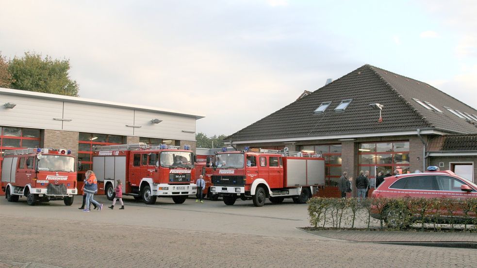 Das Feuerwehrhaus in Barßel an der Ammerländer Straße. Gerne hätte die Feuerwehr ihr Jubiläum zum 100-jährigen Bestehen vor dem Gebäude gefeiert. Doch wegen der aktuellen Corona-Situation wird daraus nichts.