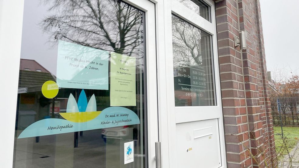 Der Kinderarzt Dr. Wolfgang Mantey verlässt die Praxis am Untenende in Westrhauderfehn und geht in den Ruhestand. Ein Nachfolger steht bereits fest.