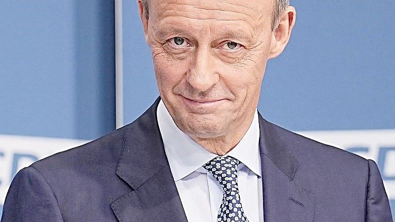 Den designierten CDU-Chef Friedrich Merz wird es freuen: Die Union kommt in einer Umfrage näher an die SPD. Foto: Michael Kappeler/dpa