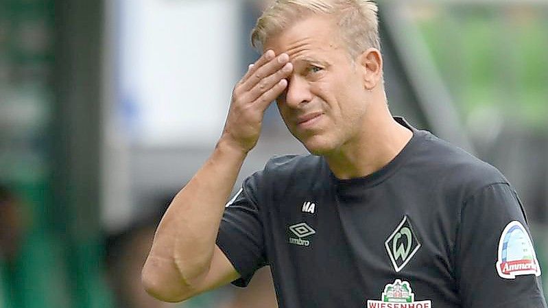Hat die Fälschung seines Impfpasses zugegeben: Ex-Werder-Coach Markus Anfang. Foto: Carmen Jaspersen/dpa
