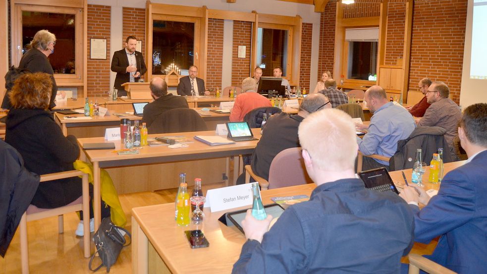 Die letzte Sitzung des Saterländer Rates 2021 fand ohne den AfD-Ratsherrn Jan Reiners statt. Foto: Fertig