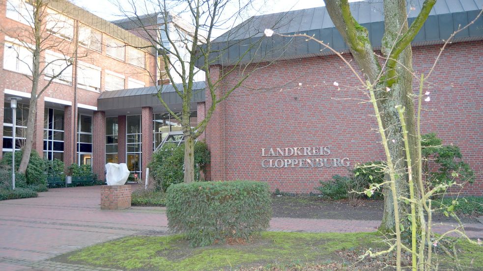 Nun hat sich die Kommunalaufsicht Cloppenburg mit den Vorgängen im Saterländer Gemeinderat befasst. Sie kommt zu der Auffassung, das Vorgehen des Ratsvorsitzenden sei kritisch zu bewerten. Rechtlich wäre es gegebenenfalls erst zu beanstanden, wenn das betroffene Ratsmitglied, AfD-Ratsherr Jan Reiners, Maßnahmen dagegen ergreift. Die Beschlüsse, die der Rat in Reiners' Abwesenheit traf, behalten ihre Gültigkeit. Archivfoto: Fertig