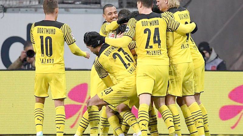 Drehte ein 0:2 noch in ein 3:2: Borussia Dortmund. Foto: Arne Dedert/dpa
