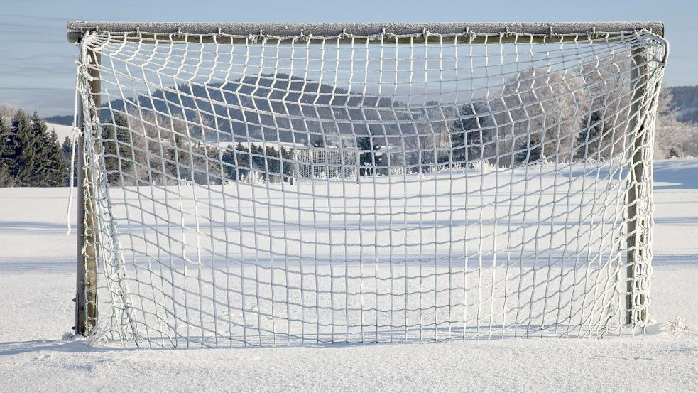 Es gab sie mal – die Winterpause, die uns Lust auf den Neustart im Fußball machte. Foto: imago/Imagebroker