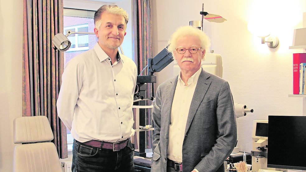 Dr. Peter Parketta (rechts) hat seine Praxis an Dr. Mohsen Tutunchi überegeben. Foto: Niere