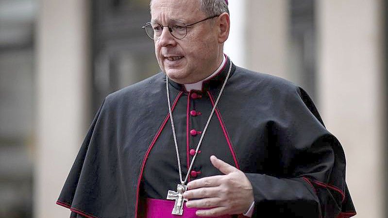 „Verdeckt und vertuscht wurde lange genug, jetzt ist die Zeit der Wahrheit“: Georg Bätzing. Foto: Fabian Sommer/dpa