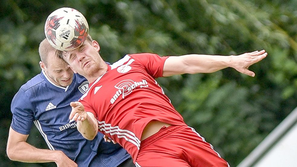 Die Fußballer des SV Ems Jemgum bekommen im Sommer einen neuen Trainer. Foto: Ortgies