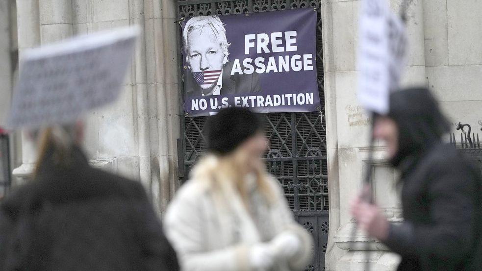 Julian Assange darf gegen Auslieferung Berufung einlegen : Foto: Alastair Grant/AP/dpa