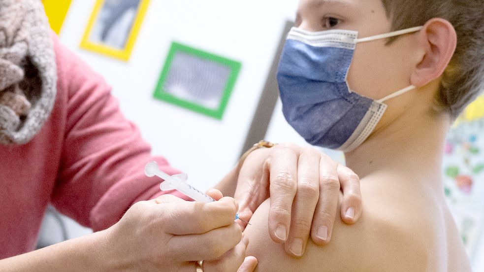 In Leer können Kinder gegen das Coronavirus geimpft werden. Foto: Weißbrod/dpa