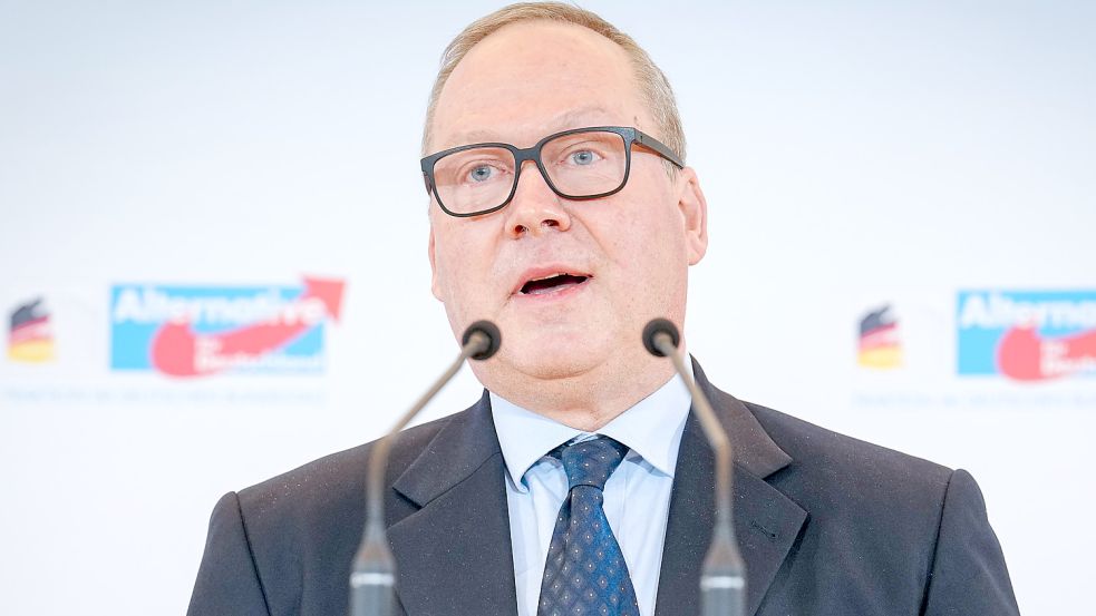 Max Otte, Vorsitzender der Werteunion und CDU-Parteimitglied, will auf Vorschlag der AfD für das Amt des Bundespräsidenten kandidieren. Deshalb werfen ihn die Christdemokraten jetzt raus. Foto: DPA