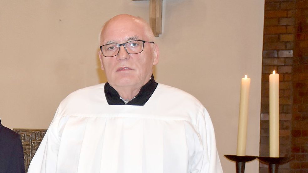 Der Scharreler Georg Pugge engagiert sich seit Jahrzehnten ehrenamtlich in der katholischen Kirchengemeinde. Er ist Pfarreiratsvorsitzender der Kirchengemeinde St. Jakobus Saterland. Foto: Hellmann