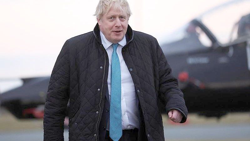 Ukraine-Konflikt: Wird der britische Premier Boris Johnson militärisch weiter aufrüsten?. Foto: Carl Recine/PA Wire/dpa