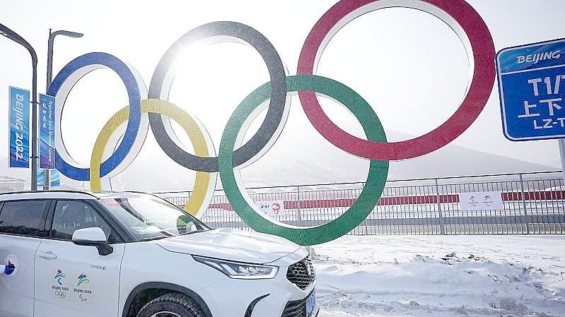 Als erster Olympia-Gastgeber richtet Peking nach Sommerspielen auch Winterspiele aus. Foto: Michael Kappeler/dpa