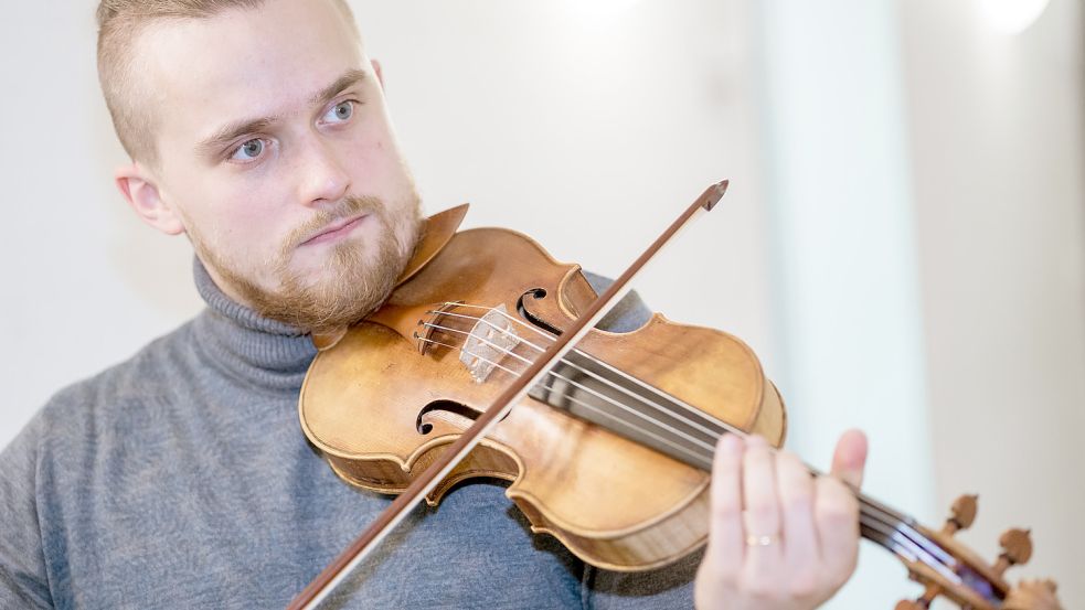 Porträt Dmitry Smirnov, Preisträger Osnabrücker Musikpreis. Foto: Andre Havergo
