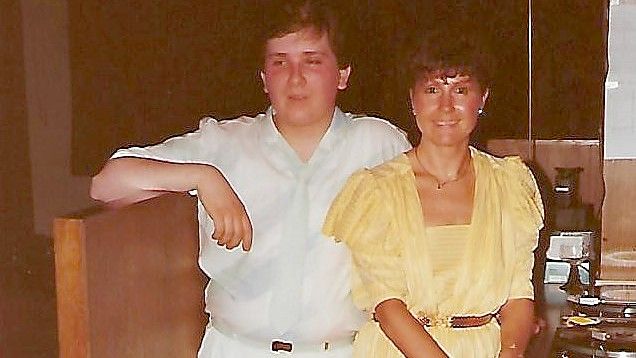 Andree Winkler mit seiner Chefin, Tanzschulleiterin Brigitte von Pidoll.