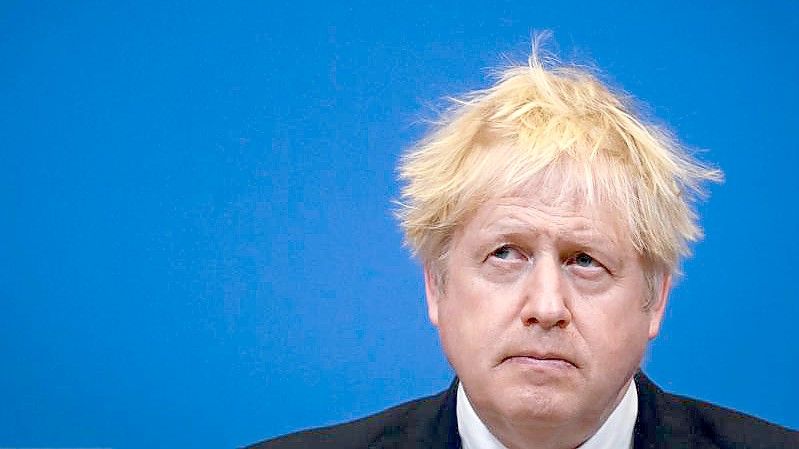 Noch vor der Vorstellung hagelt es zu den Plänen von Premierminister Boris Johnson für weitere Lockerungen der Isolationspflicht heftige Kritik. Foto: Daniel Leal/PA Wire/dpa