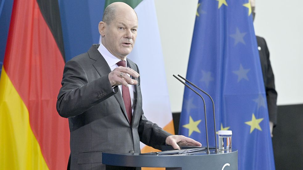 Bundeskanzler Olaf Scholz (SPD) gibt eine gemeinsame Pressekonferenz mit Irlands Ministerpräsident Martin nach ihrem Gespräch im Kanzleramt. Foto: dpa/picture alliance/AFP-Pool/John Macdougall