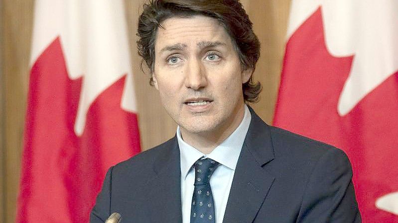 Kanadas Premier Justin Trudeau hebt die Notstandsregelung im Land auf. Foto: Adrian Wyld/The Canadian Press via AP/dpa