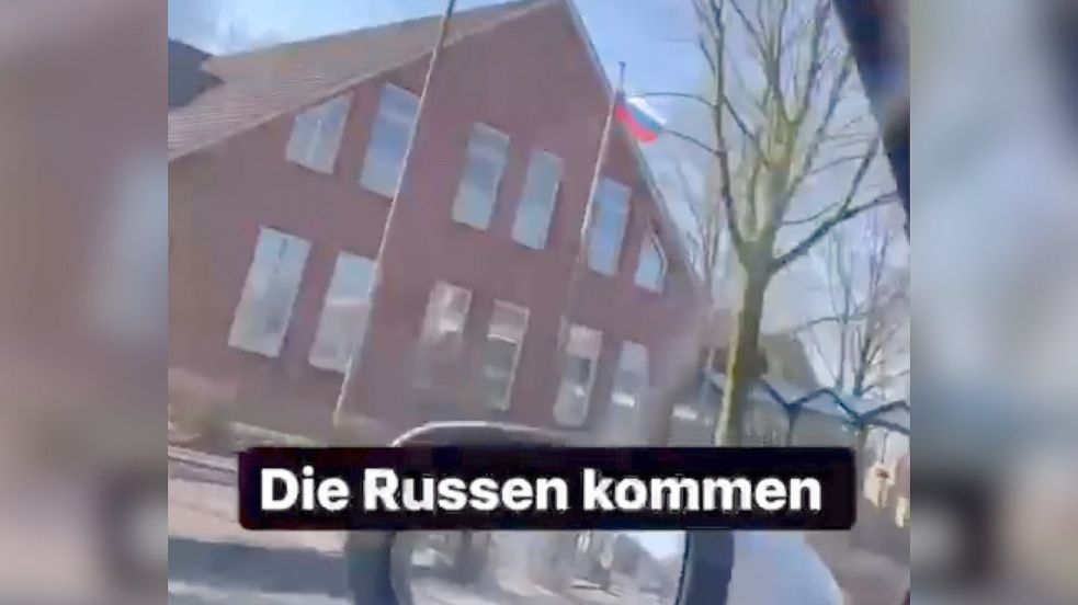 Sonntagmorgen in Molbergen: Ein Video, das aus einem fahrenden Auto heraus aufgenommen wurde, verbreitete sich schnell. Foto: Screenshot