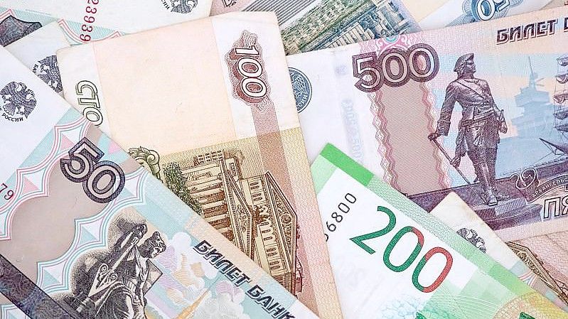 Angesichts des anhaltenden Wertverlustes bleibt die Börse in Moskau weiter geschlossen. Foto: Sven Hoppe/dpa