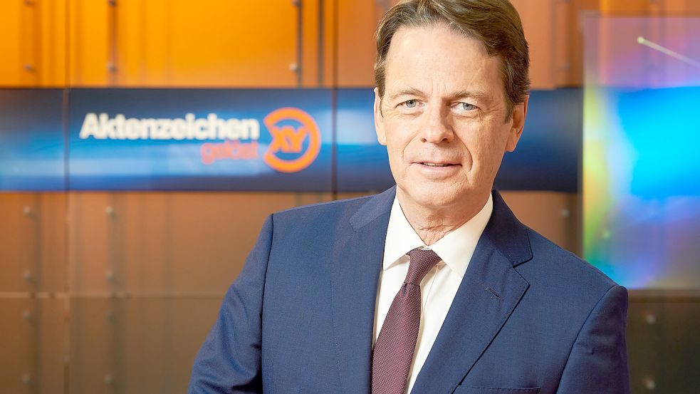 Aktenzeichen XY heute: Rudi Cerne bittet um Mithilfe. Foto: ZDF/Jens Hartmann