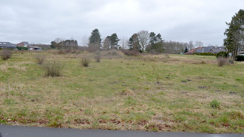 Durch das geplante Baugebiet Barßelermoor-Hauptstraße erfolgt der Lückenschluss zwischen den Ortschaften der Gemeinde Barßel und es entsteht eine gemeinsame Ortsdurchfahrt. Fotos: Fertig