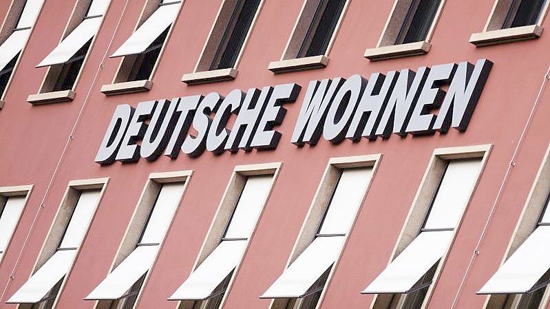 Die Mieteinnahmen bei der Deutsche Wohnen legen weiter zu. Foto: Christoph Soeder/dpa