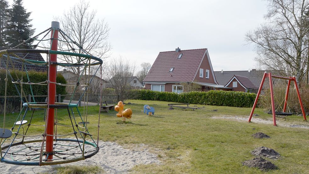 Der Spielplatz an der Kleiststraße in Ihrhove könnte nach dem derzeitigen Konzept in Bauplätze umgewandelt werden. Foto: Weers