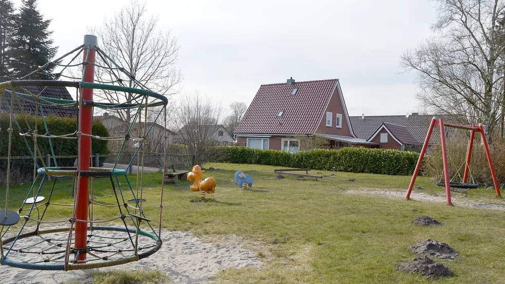 Der Spielplatz an der Kleiststraße in Ihrhove könnte nach dem derzeitigen Konzept in Bauplätze umgewandelt werden. Foto: Weers