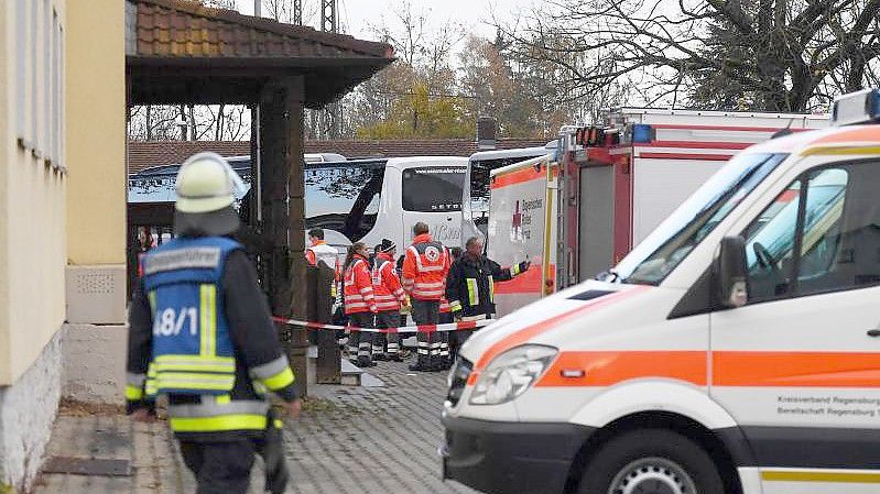 Bei einer Messerattacke im ICE Passau-Hamburg waren drei Menschen schwer verletzt worden. Foto: Angelika Warmuth/dpa