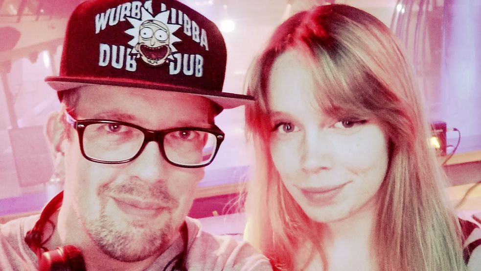 Disco-Betreiber Hendrik Becker (hier mit seiner Lebensgefährtin Nina) möchte sich gern mit Stephan Weil austauschen. Foto: privat