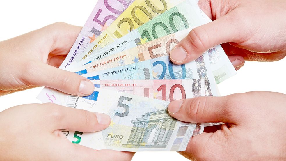 Solange die Stadt Leer mit einem jährlich steigenden Defizit durch die Kinderbetreuung konfrontiert ist, kommt sie finanziell auf keinen grünen Zweig. Symbolfoto: Kneschke/Fotolia