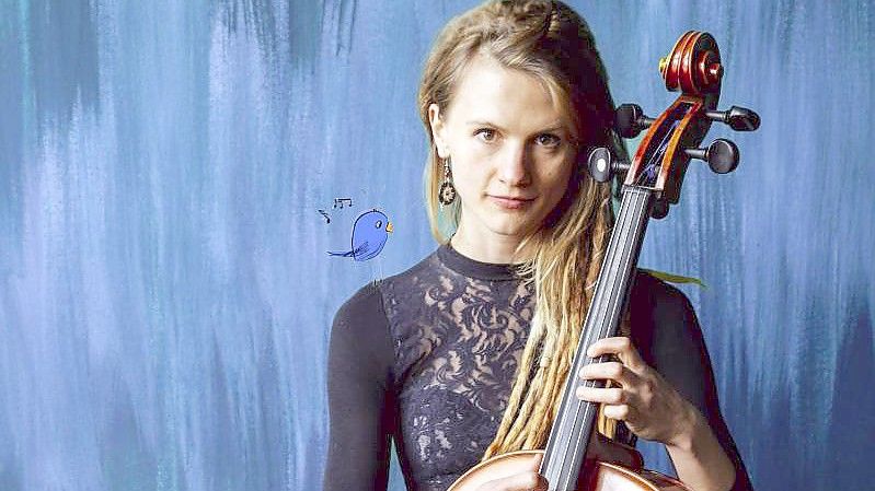 Die Musikerin Ronja Maltzahn darf wegen ihrer Frisur nach einem Entschluss von Fridays for Future nicht bei einer Demonstration in Hannover auftreten. Foto: Zuzanna Badziong/dpa