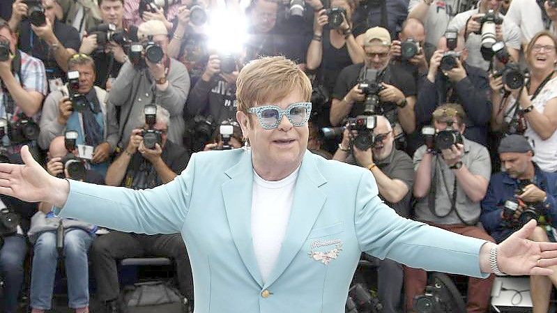 Elton John stellt den Film „Rocketman“ in Cannes vor. Foto: Joel C Ryan/Invision/AP/dpa