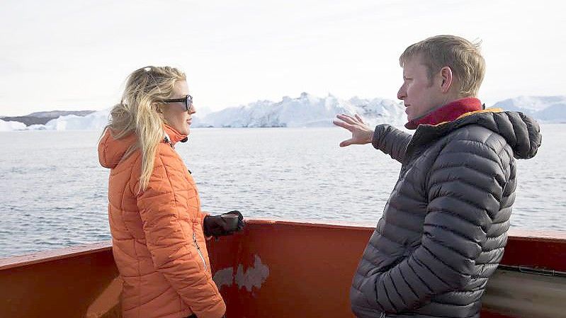 Ellie Goulding besucht den Helheim-Gletscher auf Grönland. Foto: Tristan Fewings/WWF/PA Media/dpa