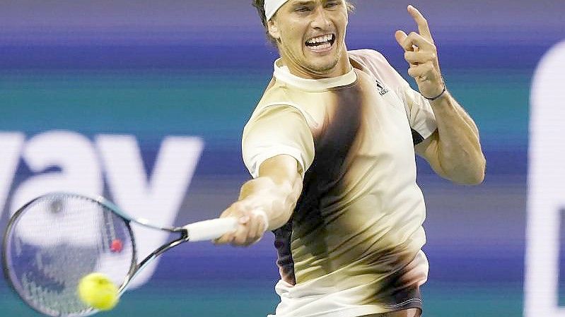 Alexander Zverev schied in Miami aus. Foto: Marta Lavandier/AP/dpa