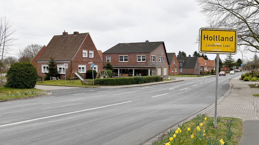 In Holtland verschwanden binnen kurzer Zeit sechs Ortsschilder. Foto: Stromann