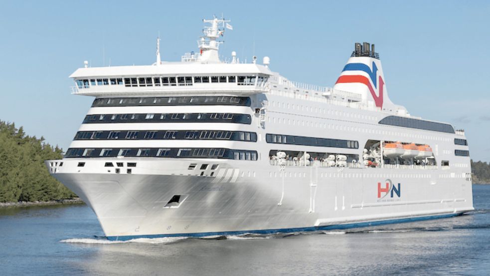 Die „MS Romantika“ liegt inzwischen in Eemshaven. Am Donnerstag soll sie ihre erste Überfahrt mit Passagieren nach Norwegen antreten. Foto: Holland Norway Lines