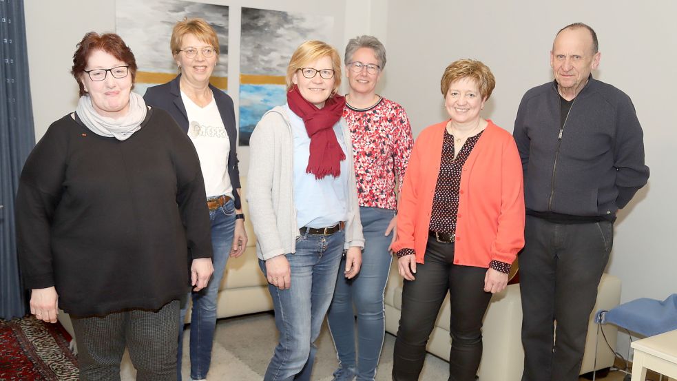 Das Vorstandsteam der Jovi-Singers aus Altenoythe freut sich auf die weiteren Aufgaben (von links): Karin Willer, Doris Bent, Elisabeth Sprock, Nicole Penning, Bianca Lübbers und Klaus-Dieter Hildebrandt. Foto: Passmann
