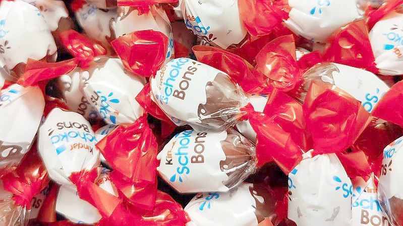 Knapp zwei Wochen vor Ostern ruft Ferrero in Deutschland einige Chargen verschiedener Kinder-Produkte zurück - darunter Schoko-Bons mit einem Mindesthaltbarkeitsdatum zwischen Mai und September 2022. Foto: Laurie Dieffembacq/BELGA/dpa