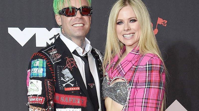 In der Stadt der Liebe haben sich Mod Sun und Avril Lavigne verlobt. Foto: Evan Agostini/Invision via AP/dpa