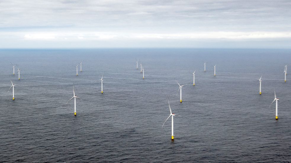 Auch der Offshore-Windpark „Race Bank“ in Großbritannien wird von Ørsted betrieben. Im Vereinigten Königreich und in Dänemark musste der Betreiber nach einem Unfall Sperrzonen verhängen lasse. Foto: Lawson/PA Wire/DPA