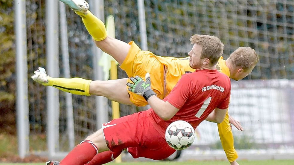 Droht Germania der Absturz? Sportlich stabilisierte sich der Landesligist seit der Winterpause. Doch vier feststehende und weitere zu erwartende Abgänge lassen die Leeraner nicht zuversichtlich in die Zukunft schauen. Archivfoto: Ortgies