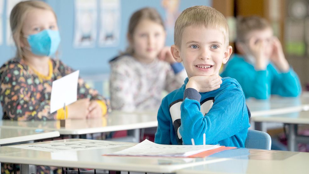 Auch an den Schulen in Niedersachsen herrscht keine Maskenpflicht mehr. Das ist auch gut so. Foto: Murat/DPA