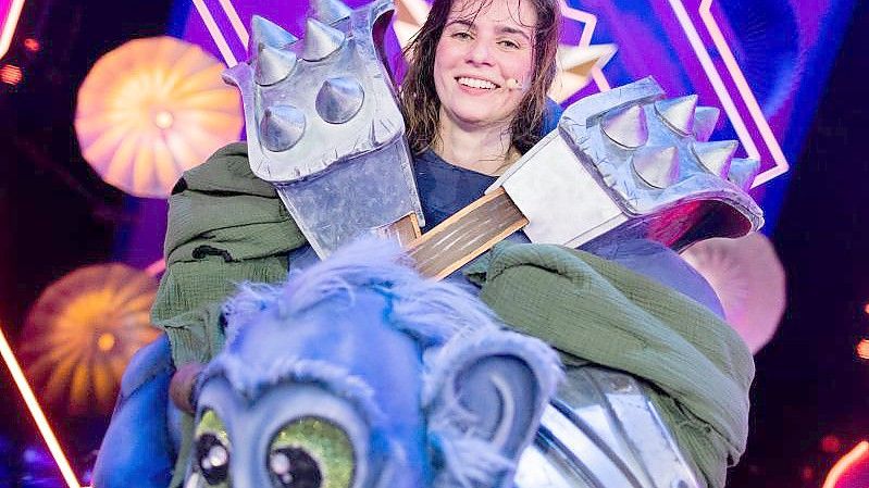 Nora Tschirner war der Ork bei „The Masked Singer“. Foto: Rolf Vennenbernd/dpa