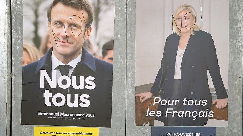 In den Umfragen liegt Macron vorne, aber Experten schließen einen Sieg von Le Pen nicht aus. Foto: Bob Edme/AP/dpa