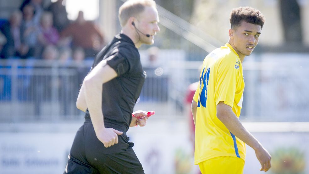 Ramon Issa spielte vor den Augen seines zukünftigen Trainers Stefan Emmerling.
