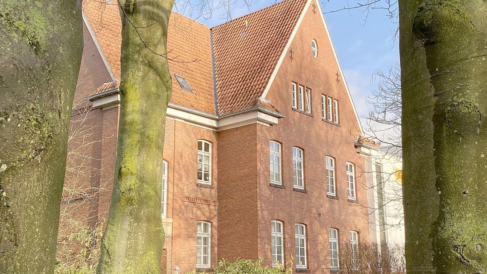 Das Altgebäude des Krankenhauses in Weener wird abgerissen. Foto: Hanken