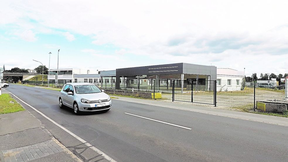 Das rund zwei Hektar große Areal des früheren Autohauses Giese in Papenburg ist verkauft worden. Foto: Christoph Assies